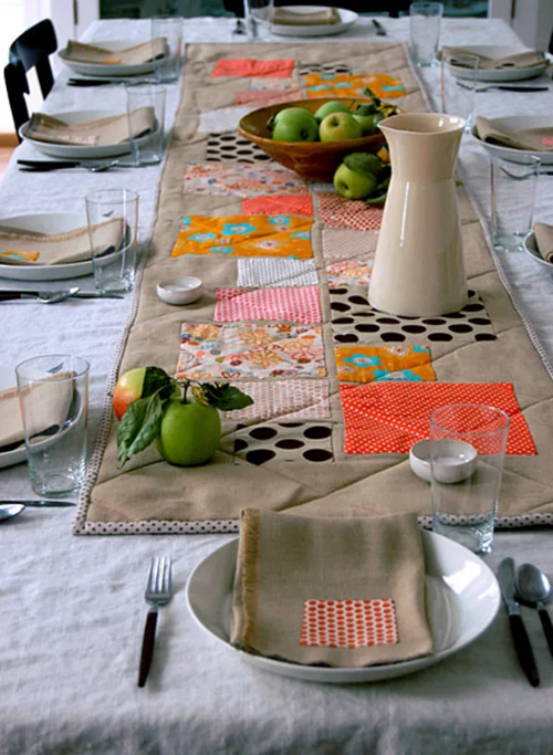 Modern Thanksgiving Table Topper