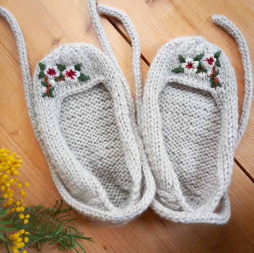 Sakuro Knit Slippers