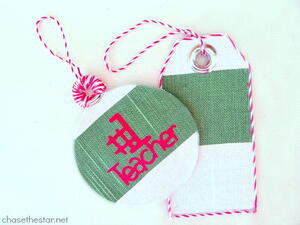 No Sew Fabric Gift Tags