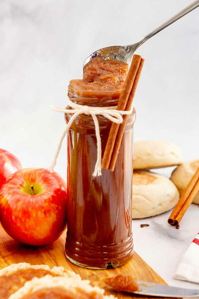 Slow Cooker Apple Butter With Applesauce