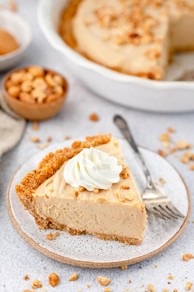 Old-fashioned Peanut Butter Pie