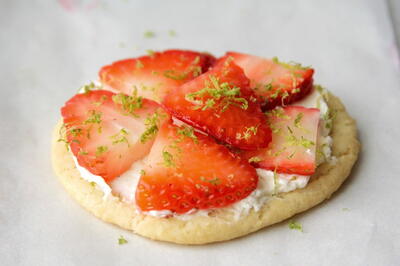 Strawberry Lime Sugar Cookie Tarts