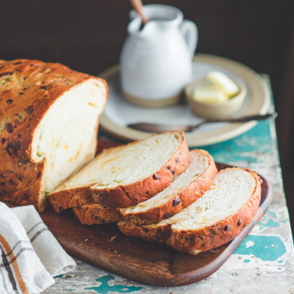 Jalapeño Cheddar Bread