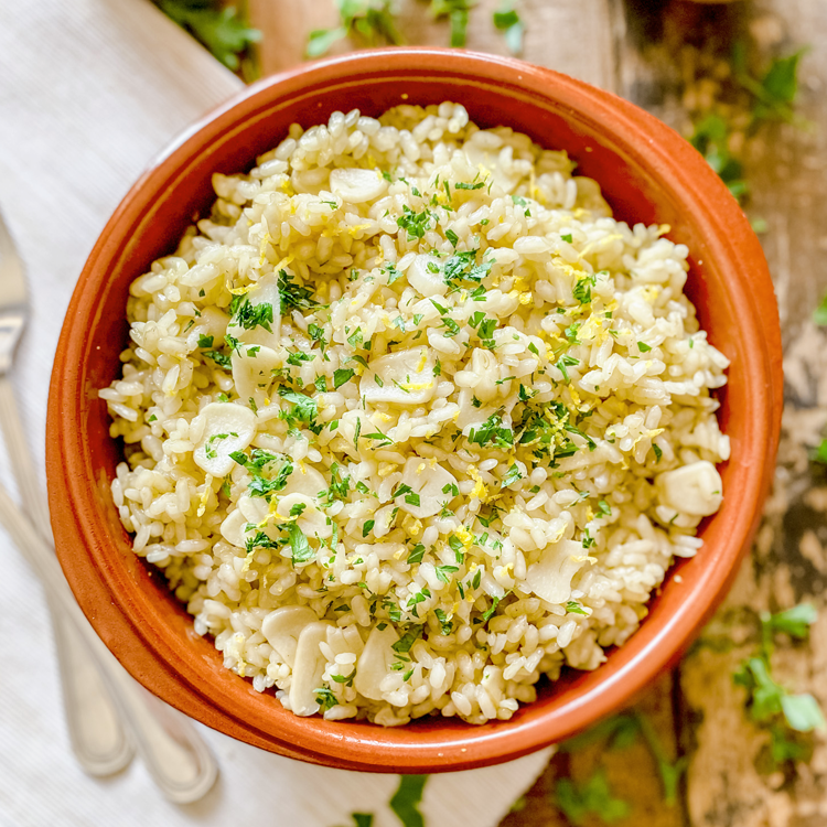 White Rice That Actually Has Flavor | Spanish Arroz Al Ajillo Recipe ...