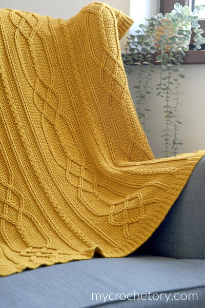 Cable Diamond Blanket