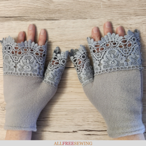 Lace Edged Fingerless Gloves