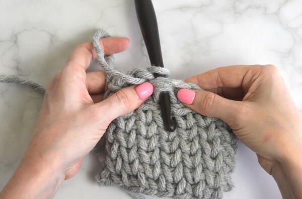 Crochet waistcoat stitch in the round - step 2