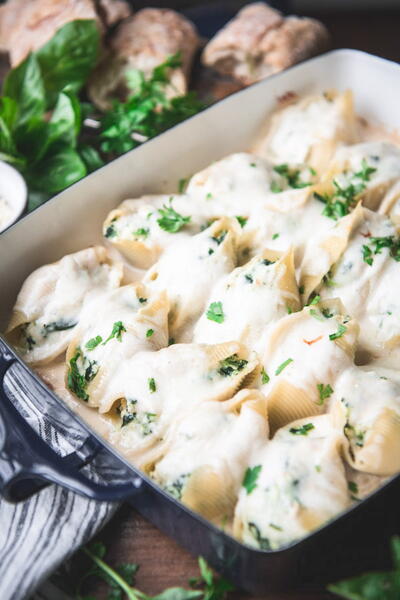 Chicken Stuffed Shells With Spinach And Alfredo
