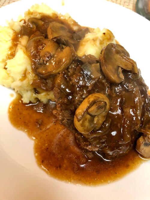 Salisbury Steak With Mushroom Gravy