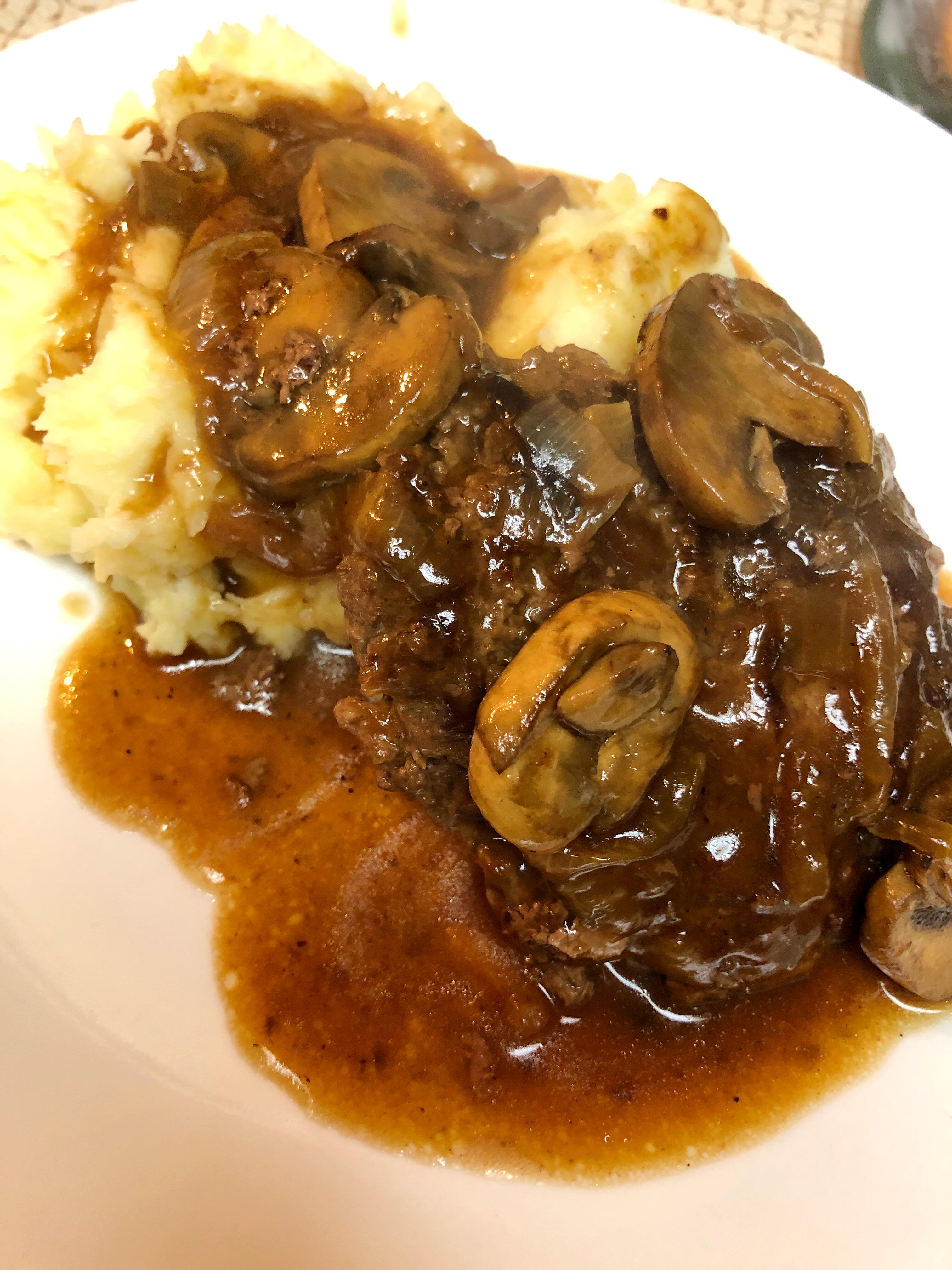 Salisbury Steak With Mushroom Gravy | FaveHealthyRecipes.com