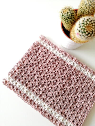 Primrose Crochet Cowl