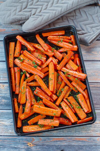 Healthy Roasted Carrots With Brown Sugar