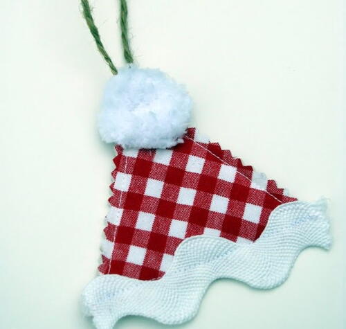Absurdly Easy Santa Hat Christmas Ornament