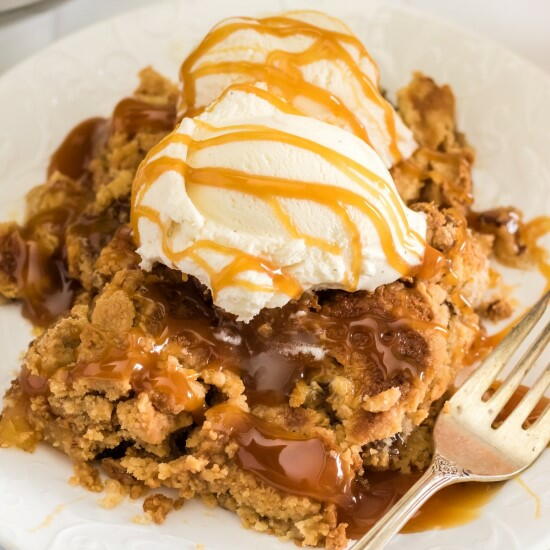 Easy Apple Dump Cake 