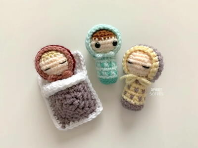 Bedtime Babies Amigurumi Worry Doll With Beds