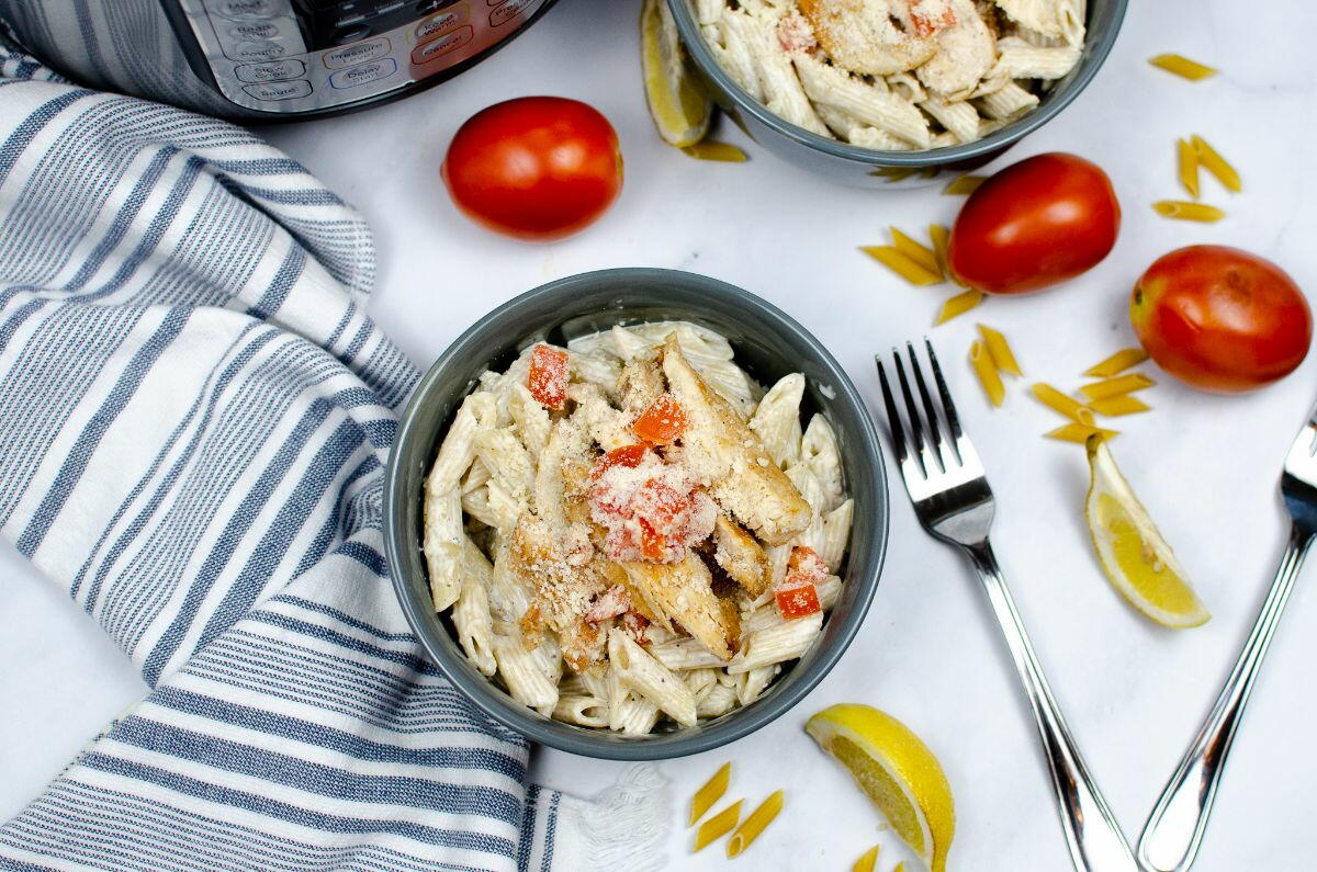 Instant Pot Cajun Chicken Pasta | FaveSouthernRecipes.com