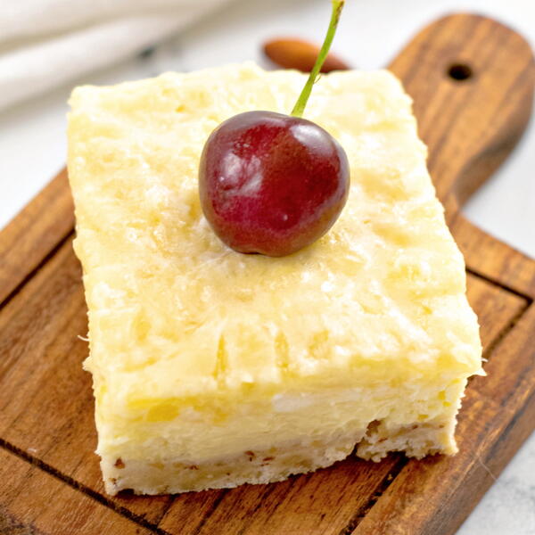 Vintage Pineapple Cheesecake Bars