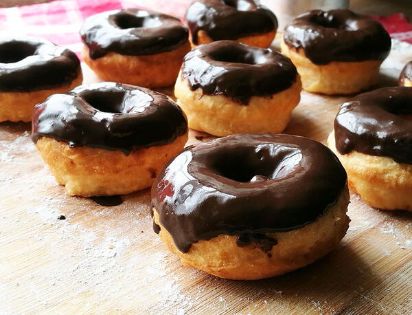 2 Ingredient Donuts