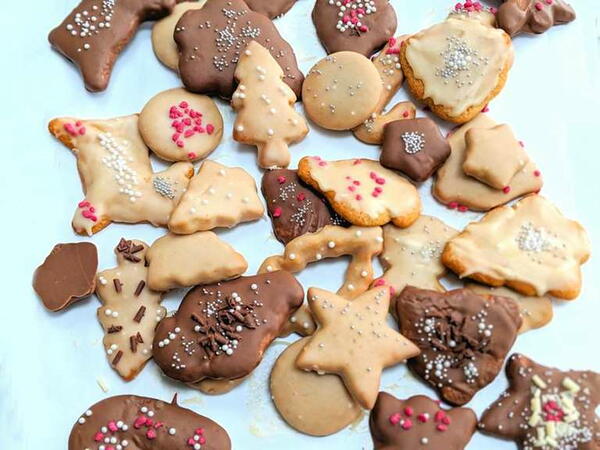 Lebkuchen Honey Gingerbread Cookies