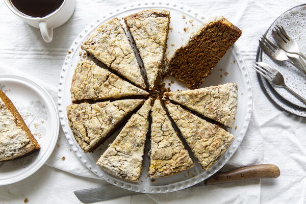 Gingerbread Pumpkin Streusel Coffee Cake