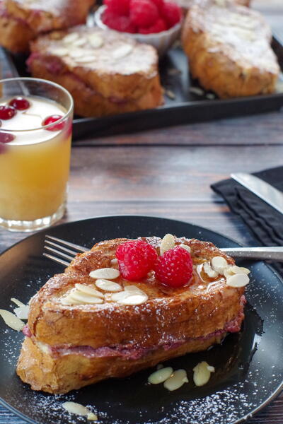 French Toast Sandwiches (with Raspberry Cream)