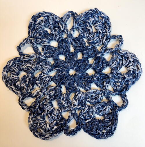 Crochet Simple Snowflake Coaster