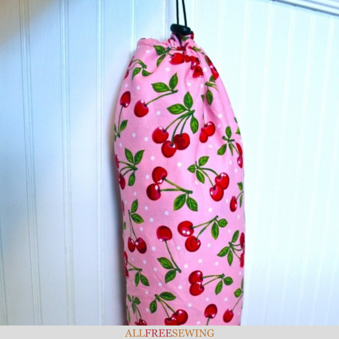 cute-cloth-grocery-bag-dispenser-diy-allfreesewing