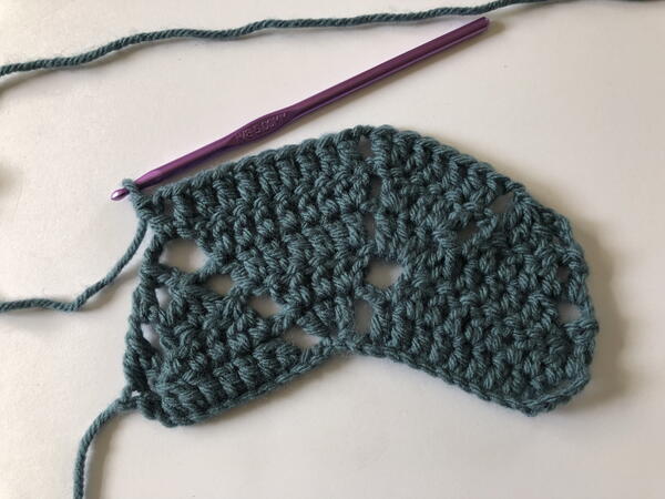 Crochet Leaf Stitch 7