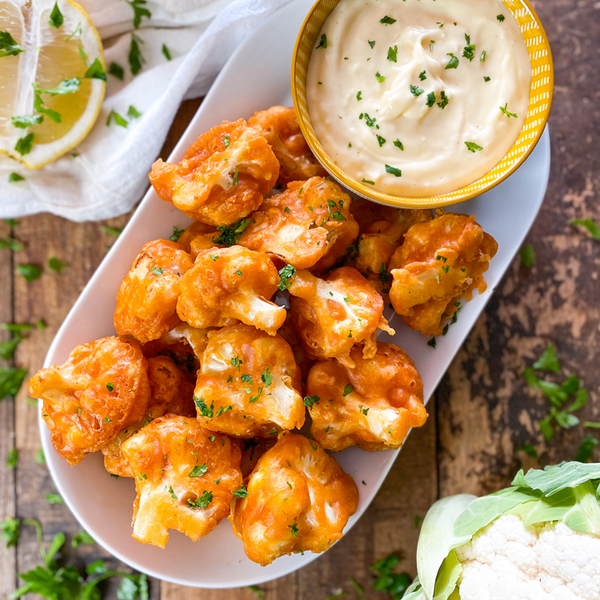 Crispy Battered Cauliflower With Lemon Garlic Aioli