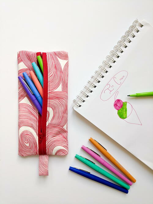 Easy Pencil Case Sewing Pattern For Kids - Great For Markers, Rainbow Loom, Crayons, Colored Pencils