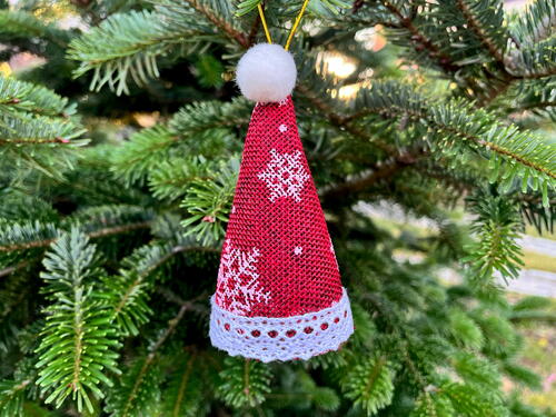 Easy Santa Hat Ornaments Tutorial