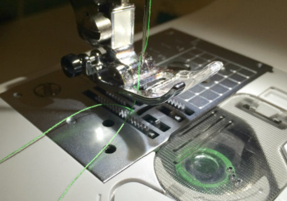 How to Thread a Sewing Machine for Beginners (StepbyStep