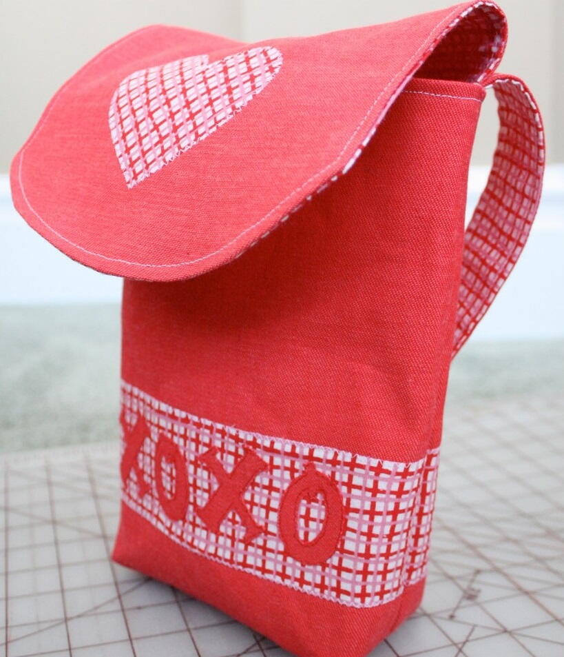 Valentines Mail Pouch Tutorial