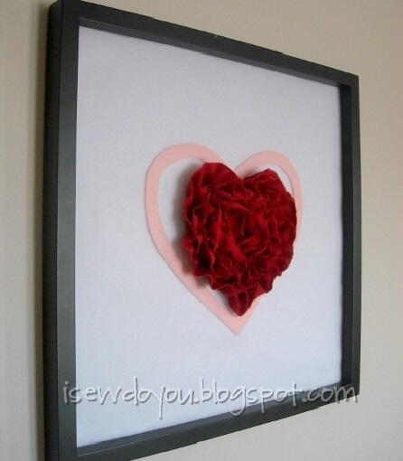 Framed Ruffly Heart