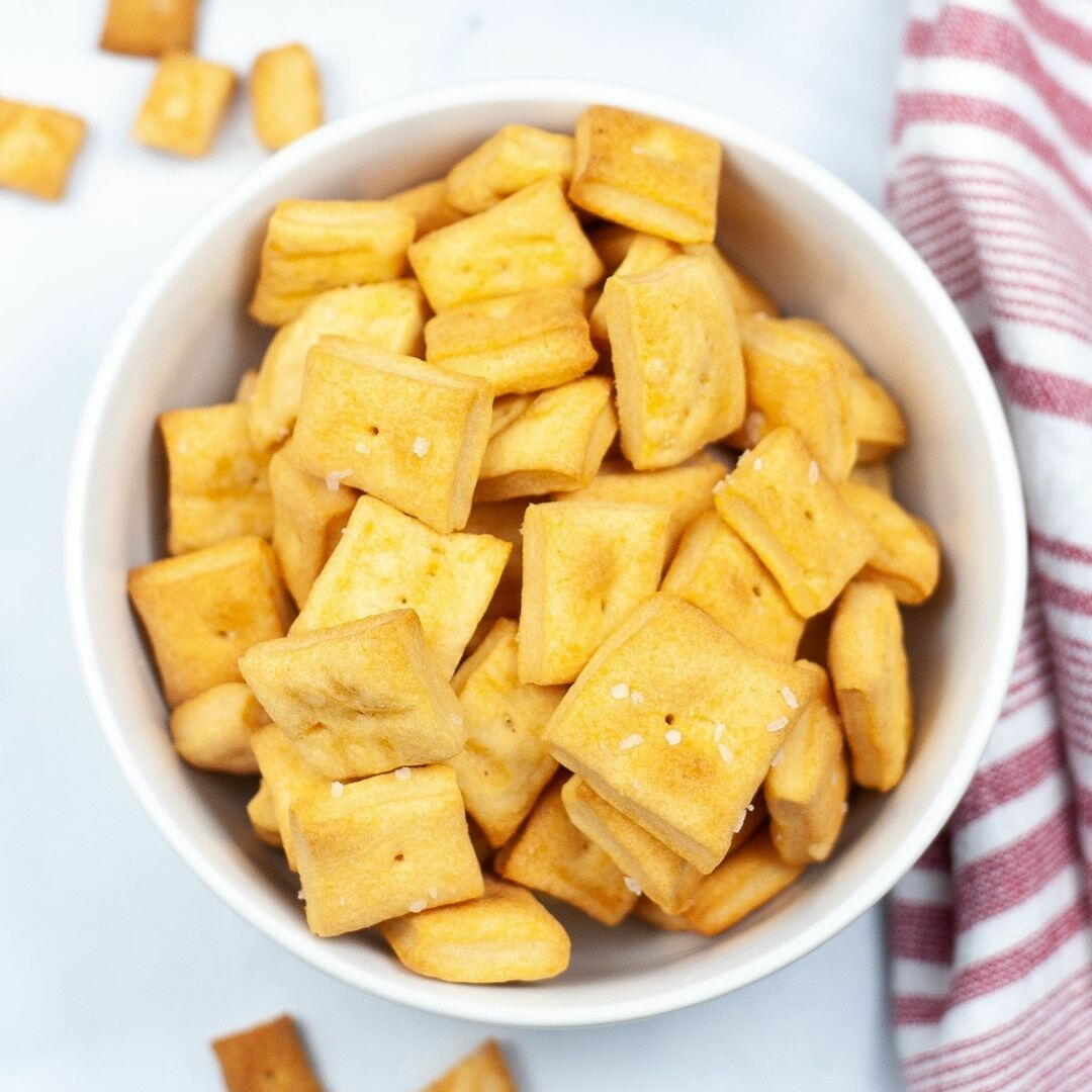 Air Fryer Cheez-its | RecipeLion.com