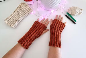 Ridged Crochet Fingerless Gloves