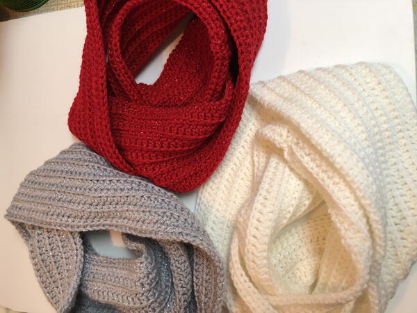 Easy And Quick Infinity Scarf