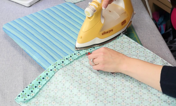 Easy to Sew Plastic Bag Dispenser – Beginner Sewing Projects