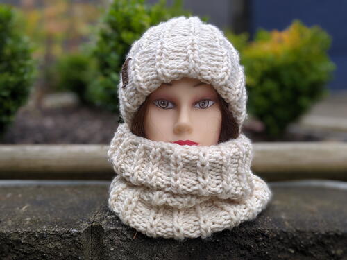 Royal Icing Chunky Knit Cowl