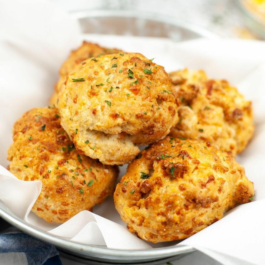 Air Fryer Cheddar Bay Biscuits | RecipeLion.com