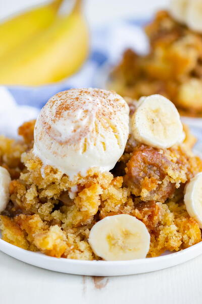 Easy Banana Cobbler