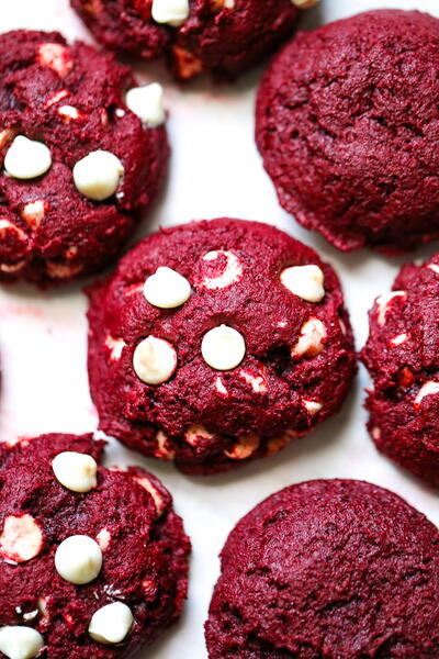 Red Velvet Levain Cookies