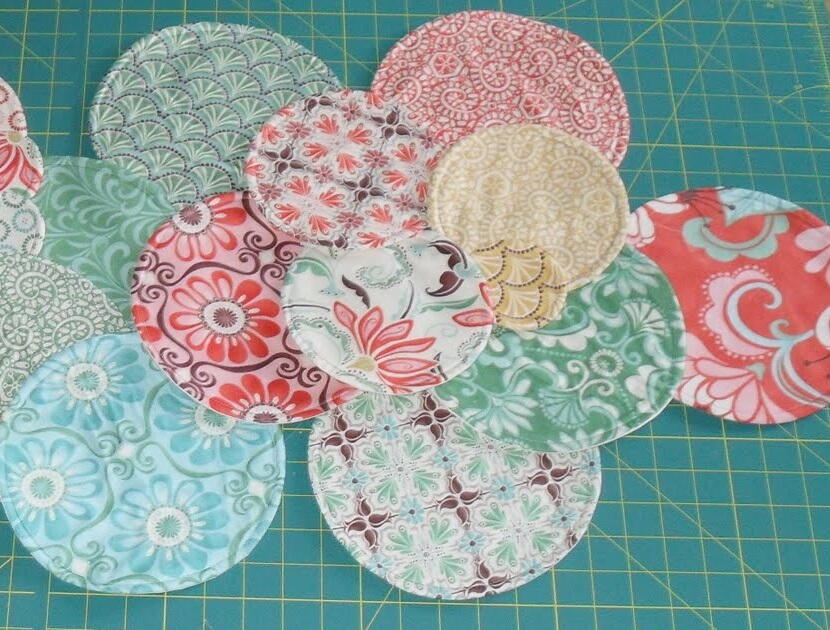 Simple Circles Table Runner | AllFreeSewing.com