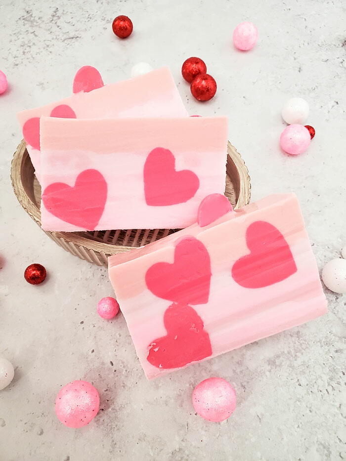 how-to-make-melt-and-pour-soap-with-embeds-favecrafts