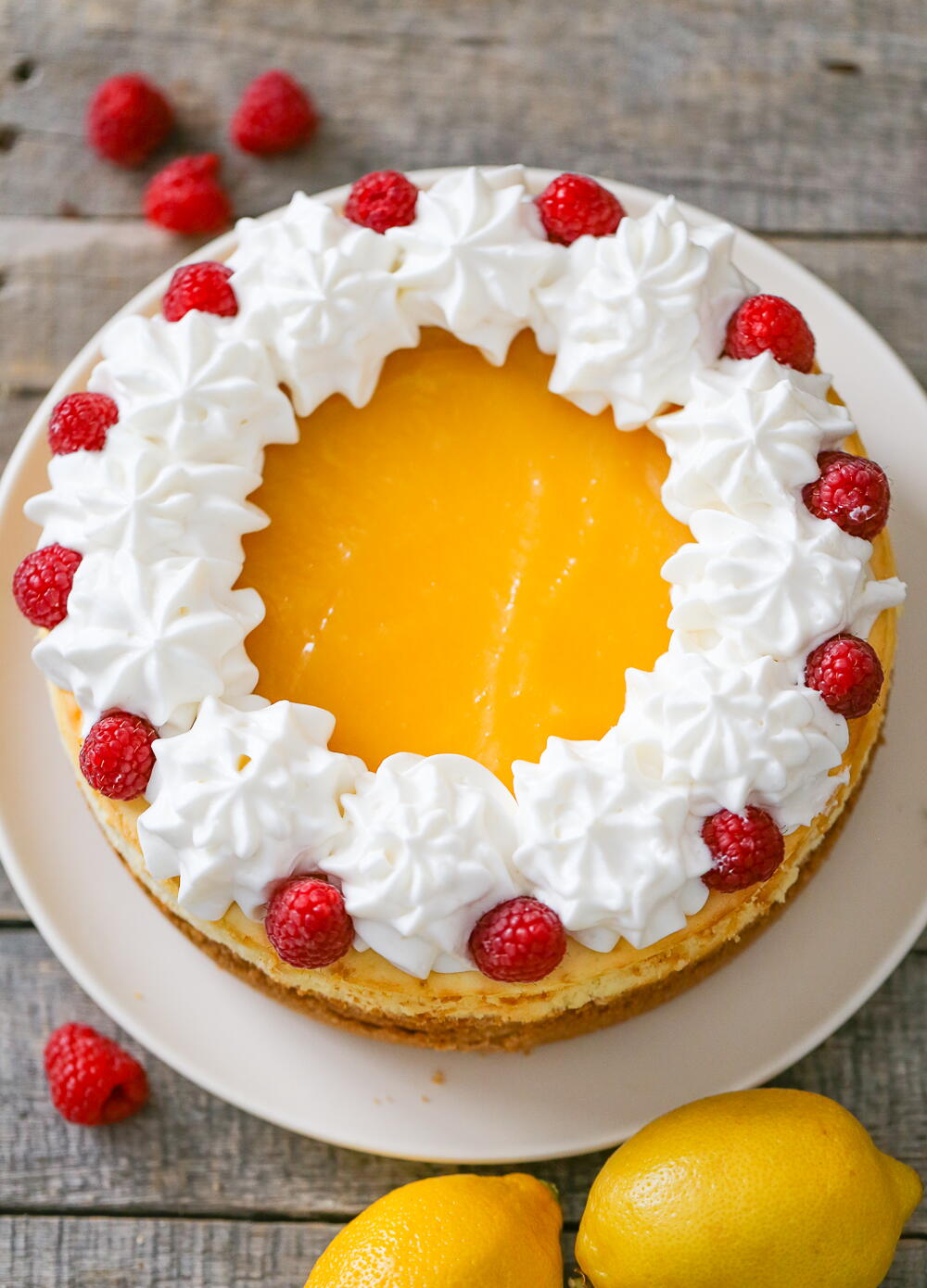 Best Lemon Cheesecake | RecipeLion.com