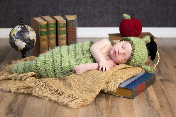 Newborn Bookworm Outfit 