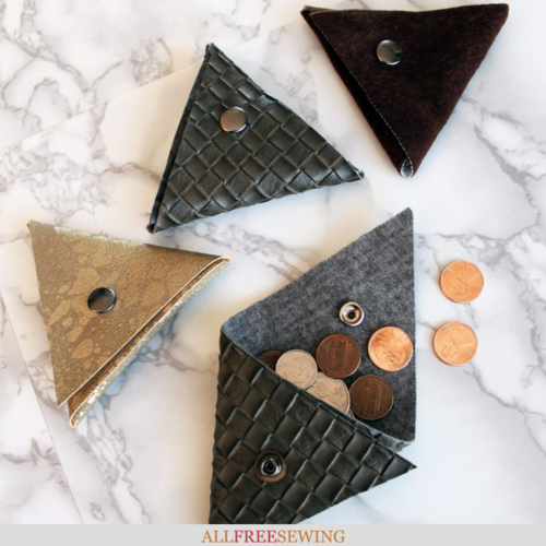 Gold triangle coin purse 【Jane One Piece】 - Shop Jane One Piece Coin Purses  - Pinkoi