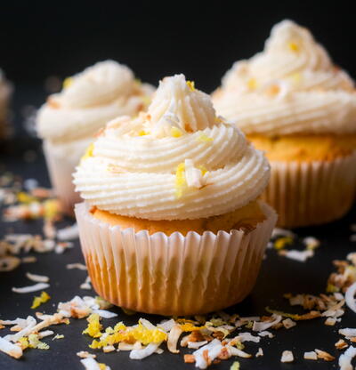 Lemon Coconut Cupcakes With Lemon Cream Cheese Frosting
