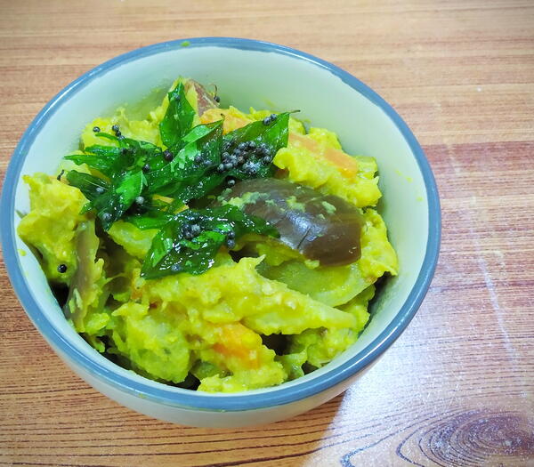 Onam Special – Comfort Mixed Vegetable Yoghurt Curry | Avial Recipe
