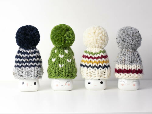 Cozy Cabin Marshmallow Mugs Mini Hats